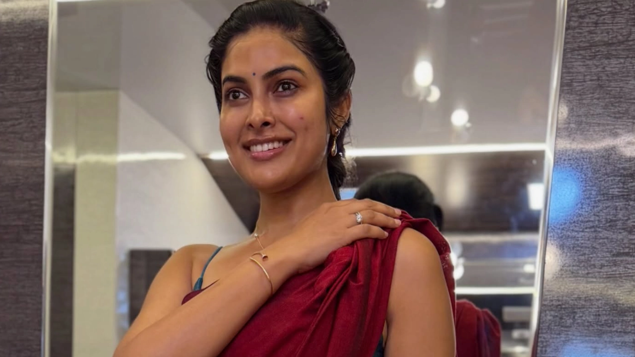Divi Vadthya Looks Absolutely Gorgeous in Elegant Maroon Saree – Behind-the-Scenes Magic