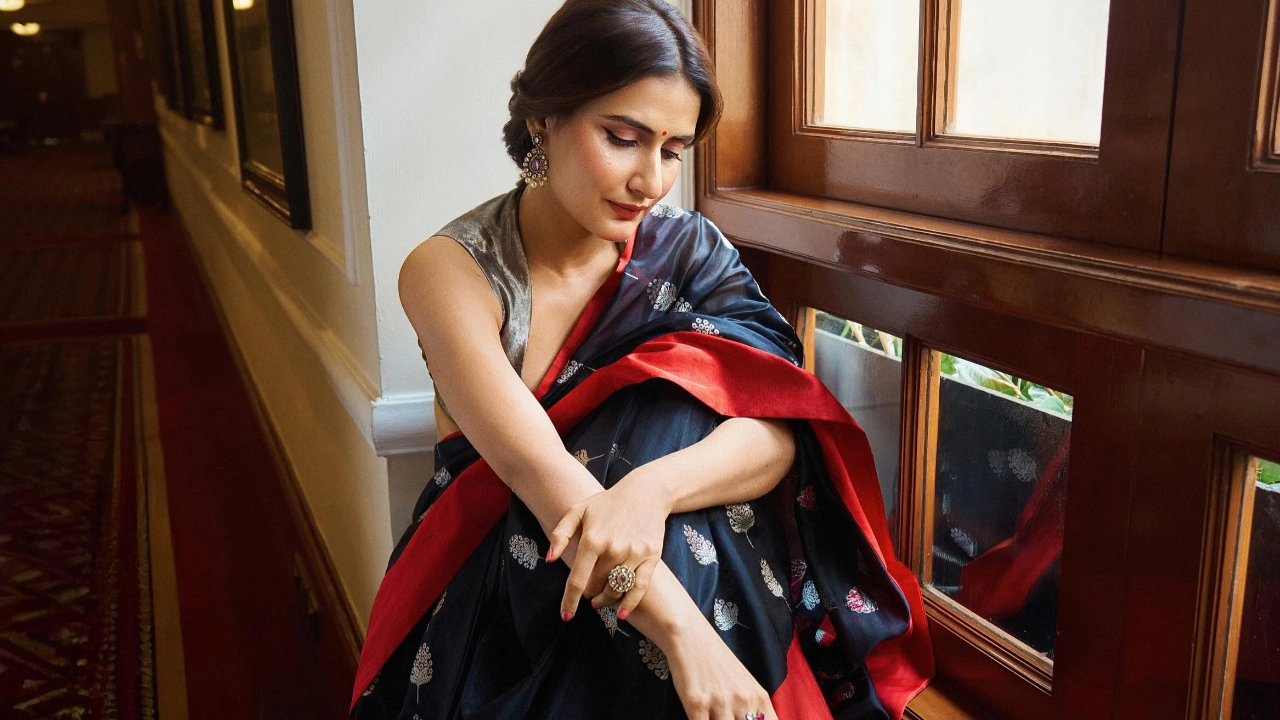 Saree Elegance: Breaking Down Fatima Sana Shaikh’s Timeless Black and Red Handloom Statement
