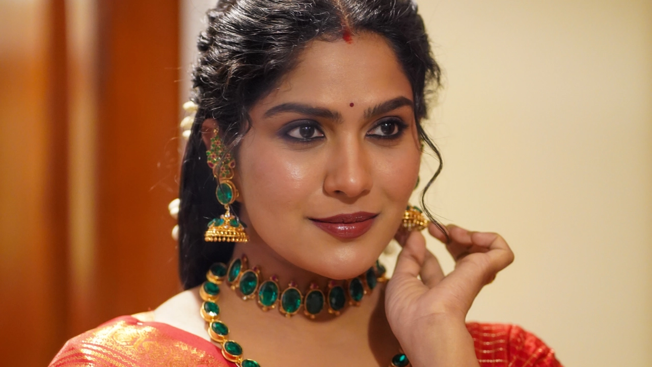 Swasika Leads ‘Nooru Saamy’ Promotional Push Ahead of June 19 Release